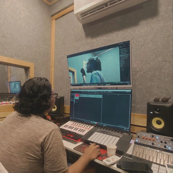 song mixing session
